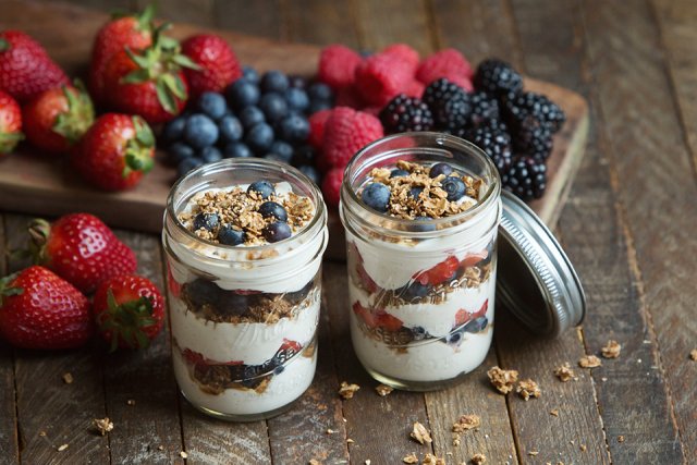 Yogurt parfait recipe by This Lunch Rox